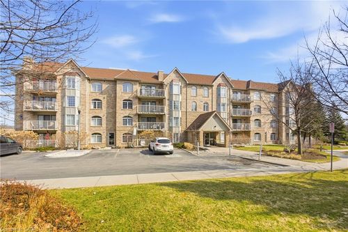 f304-216 Plains Rd W, Burlington, ON, L7T4K8 | Card Image