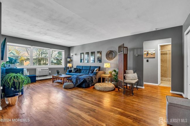 32 Woodedge Ave, Townhouse with 1 bedrooms, 1 bathrooms and null parking in Edison NJ | Image 11