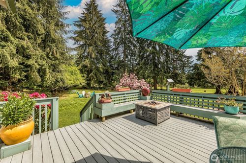 27428 97th Ave Sw, Vashon, WA, 98070-8637 | Card Image