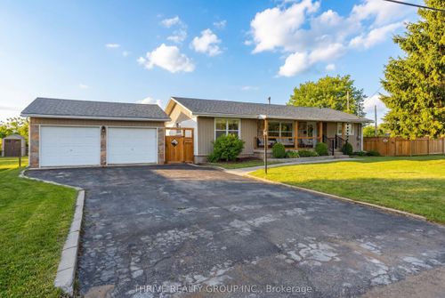 169 Railway Ave, Komoka, ON, N0L1R0 | Card Image