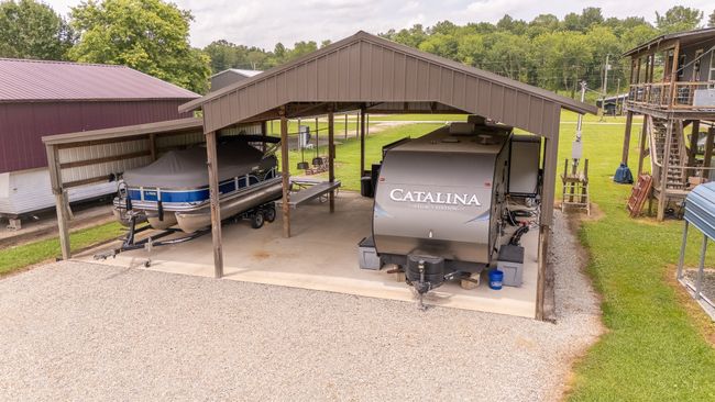 1038 Wc Pickett Rd, Home with 0 bedrooms, 0 bathrooms and null parking in Clifton TN | Image 20