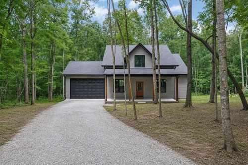 108 Shotgun Annie Rd, Jamestown, TN, 38556-2012 | Card Image