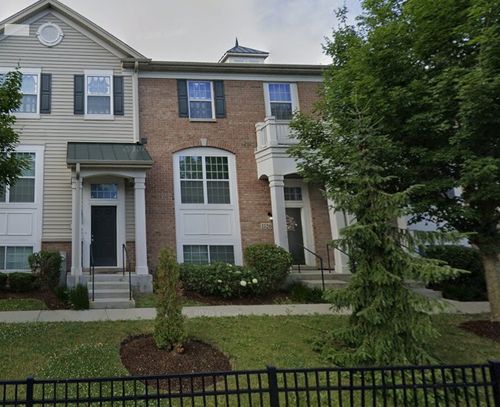 1526 Arbor Ln, Arlington Heights, IL, 60004-3500 | Card Image