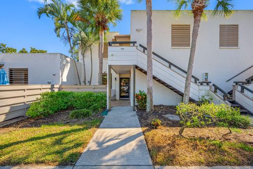 703-703 Oakview Dr, Bradenton, FL, 34210-4606 | Card Image