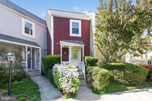 11186 Silentwood Ln, RESTON, VA, 20191-4127 | Card Image