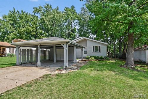 2365 Buttonwood Court, Florissant, MO, 63031 | Card Image