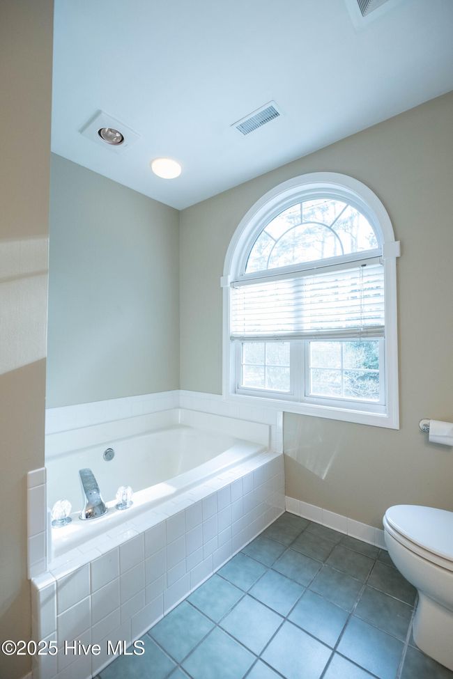 305 Whitehall Rd, House other with 4 bedrooms, 3 bathrooms and 2 parking in Camden NC | Image 32