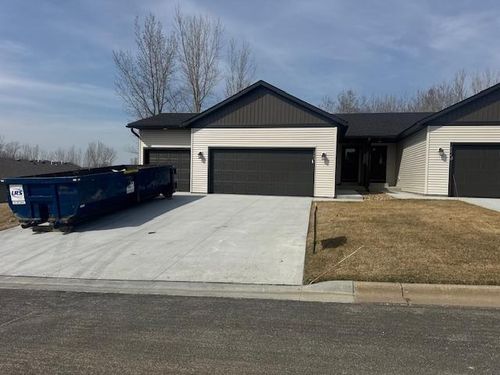 2031 20th St, Zumbrota, MN, 55992-5171 | Card Image