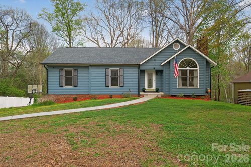 1163 Hidden Creek Cir, Hickory, NC, 28602-9703 | Card Image