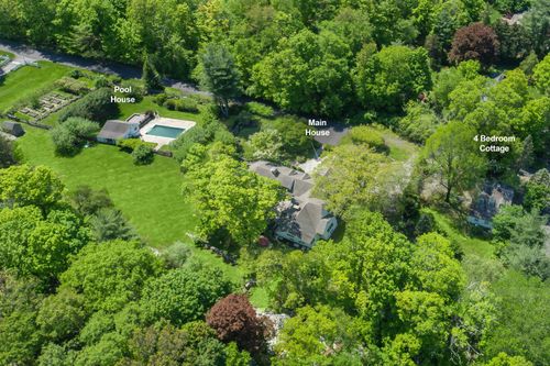 182 Bennetts Farm Rd, Ridgefield, CT, 06877-1512 | Card Image