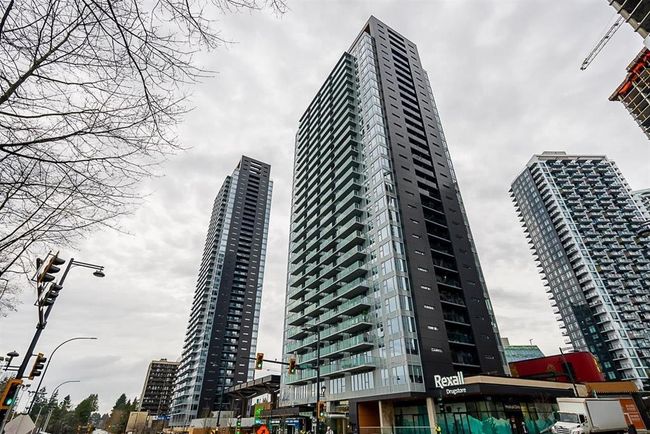 1811 - 13655 Fraser Highway, Condo with 1 bedrooms, 1 bathrooms and 1 parking in Surrey BC | Image 1
