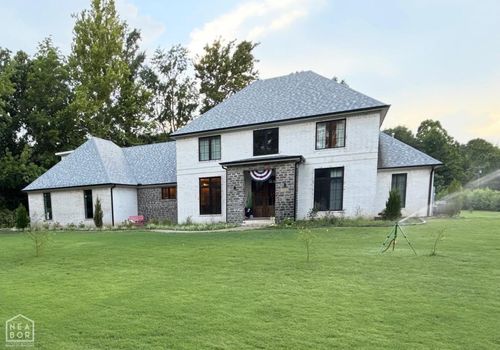 2005 Wineland St, Jonesboro, AR, 72404-7199 | Card Image