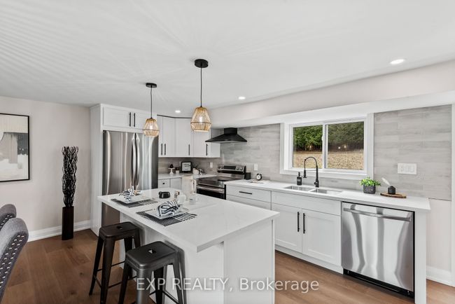 10485 County 2 Rd, House other with 3 bedrooms, 3 bathrooms and 6 parking in Grafton ON | Image 15
