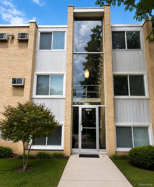 l5-4917 Crooks Rd, Royal Oak, MI, 48073-1253 | Card Image