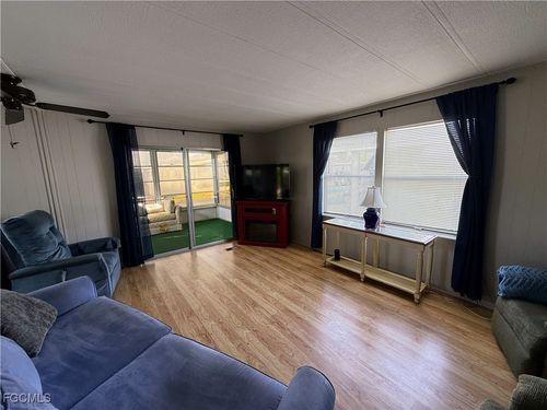 541 Freedom St, NORTH FORT MYERS, FL, 33917-2363 | Card Image