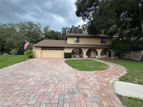 8004 Beltrees Ct, TEMPLE TERRACE, FL, 33637-4901 | Card Image