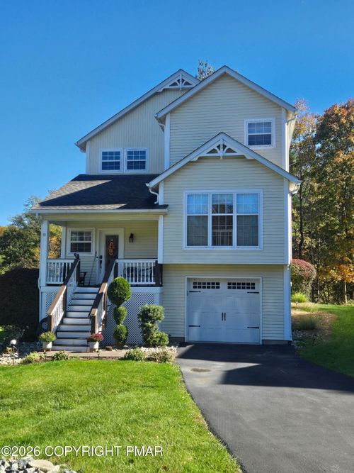 240 Hawthorne Village Ct, East Stroudsburg, PA, 18302-6679 | Card Image