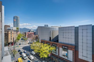 615 - 555 Abbott St, Condo with 2 bedrooms, 2 bathrooms and 1 parking in Vancouver BC | Image 2