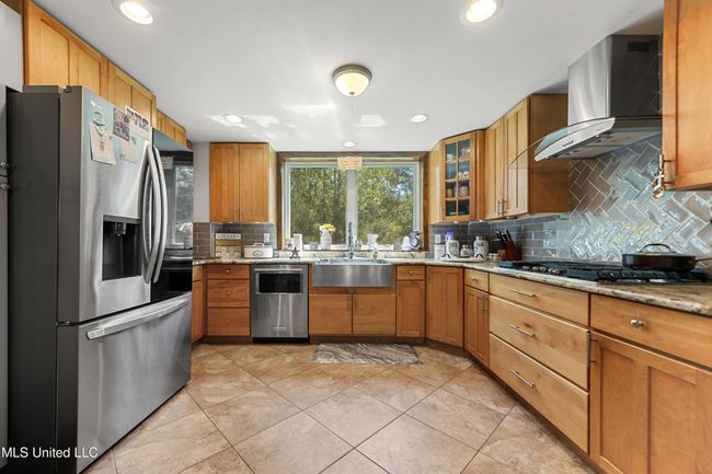 BUSBY KITCHEN 1 | Image 9