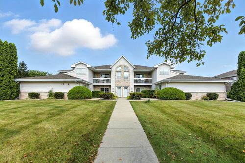 8319556 Apollo Dr, Muskego, WI, 53150-7844 | Card Image