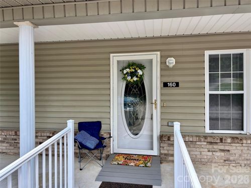 160 Whispering Pines Dr, Marion, NC, 28752-5225 | Card Image