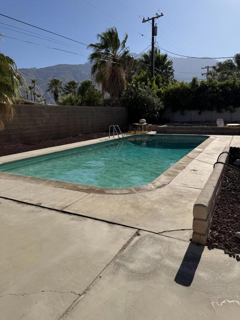Residential Lease in Palm Springs 2