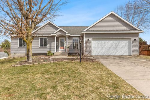 7476 Tillicum Trl, Rockford, MI, 49341-8101 | Card Image