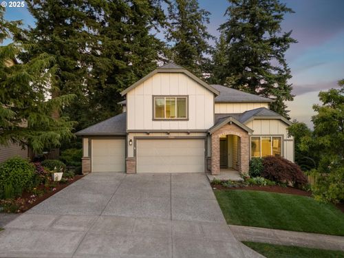 11060 Se Hilltop Ct, Happy Valley, OR, 97086-2189 | Card Image