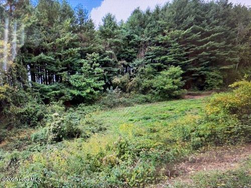 512 Lonesome Oak Dr, Ennice, NC, 28623-9363 | Card Image