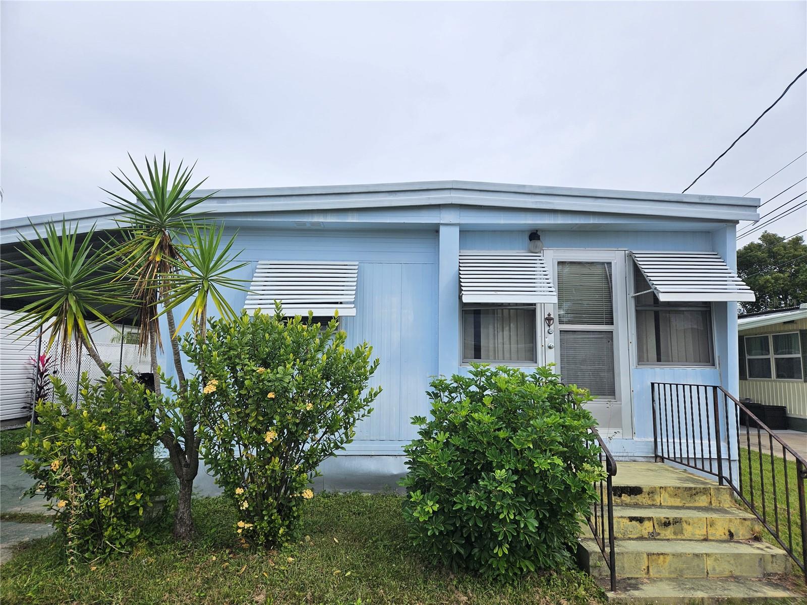 1418 Lakeview Drive, For Sale in Tavares Zoocasa