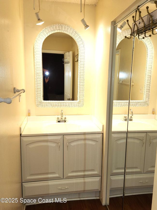 Primary Sink | Image 11