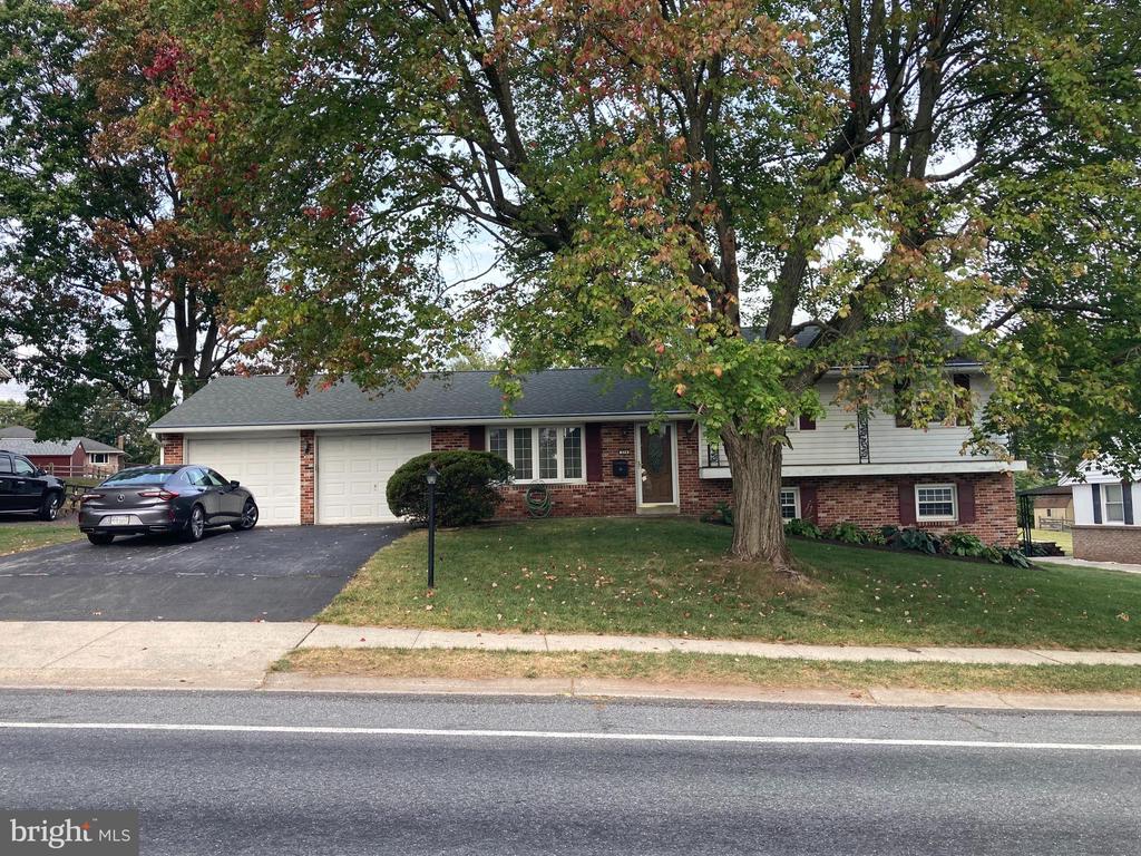 Chestnut St, Birdsboro, PA 19508