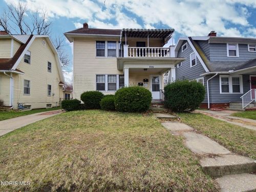 2235 Portsmouth Ave, Toledo, OH, 43613-4416 | Card Image