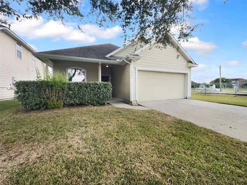 3416 Silvercrest Dr, Texas City, TX, 77591-7021 | Card Image