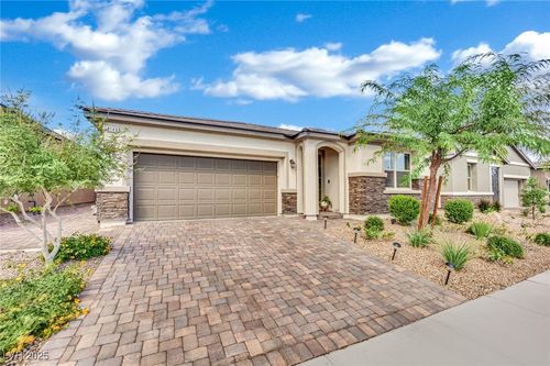 4146 Nipp Ave, North Las Vegas, NV, 89081-6942 | Card Image