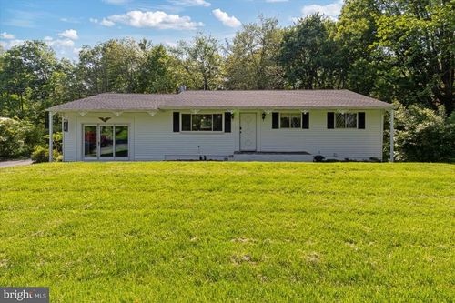 297 Killian Rd, HONEY BROOK, PA, 19344-9636 | Card Image