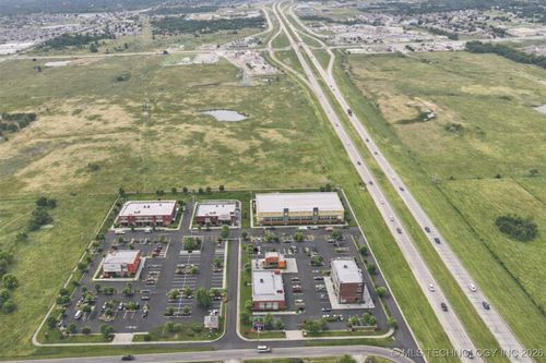 13812 122nd St, Collinsville, OK, 74021-5221 | Card Image