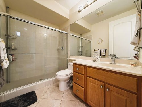 apt-ee4-75-5919 Alii Dr, Kailua Kona, HI, 96740-5300 | Card Image