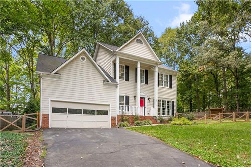 2204 Pellam Forest Ct, Pfafftown, NC, 27040-9210 | Card Image