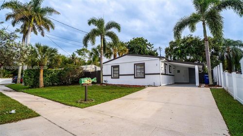 2634 Thomas St, Hollywood, FL, 33020-1951 | Card Image