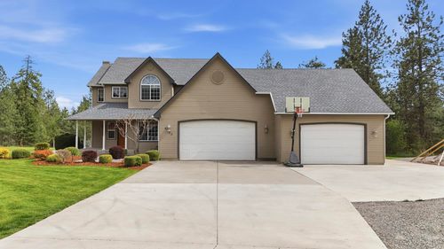 8320 N Haye Ln, Newman Lake, WA, 99025-9451 | Card Image