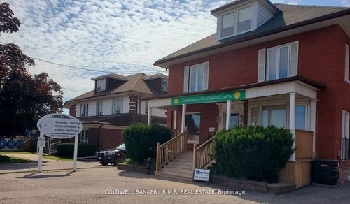 231 King St E, Oshawa, ON, L1H1C5 | Card Image