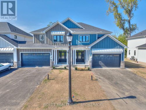 556 Mississauga Ave, Fort Erie, ON, L2A0G7 | Card Image