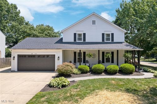 7836 Sandleford Ave Nw, North Canton, OH, 44720-8109 | Card Image