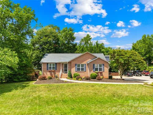321 Kilmer Ln, Mooresville, NC, 28115-9081 | Card Image