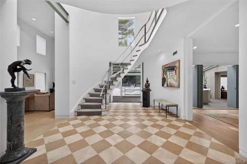 120 Bacon Road, North Hempstead, NY, 11568 | Card Image