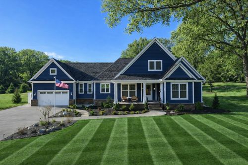 200 Hickory Hill Dr, Cottontown, TN, 37048-4730 | Card Image