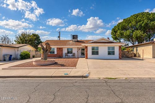 2817 Archie Dr, El Paso, TX, 79935-1735 | Card Image