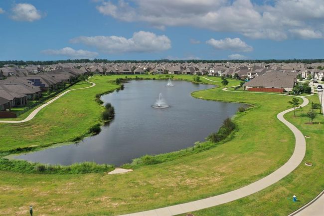 Arial View of Lake and Neighborhood. | Image 36