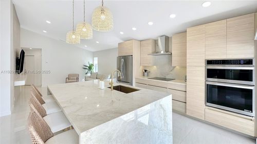 600 Stanton Dr, Weston, FL, 33326-3591 | Card Image